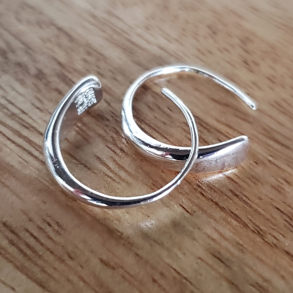 Hoops - Picture 2 of 2